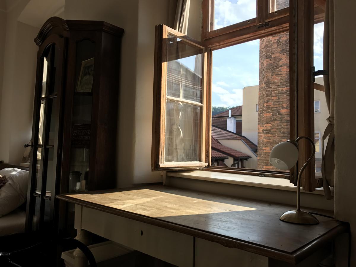 Queen Bee Apartments براغ المظهر الخارجي الصورة